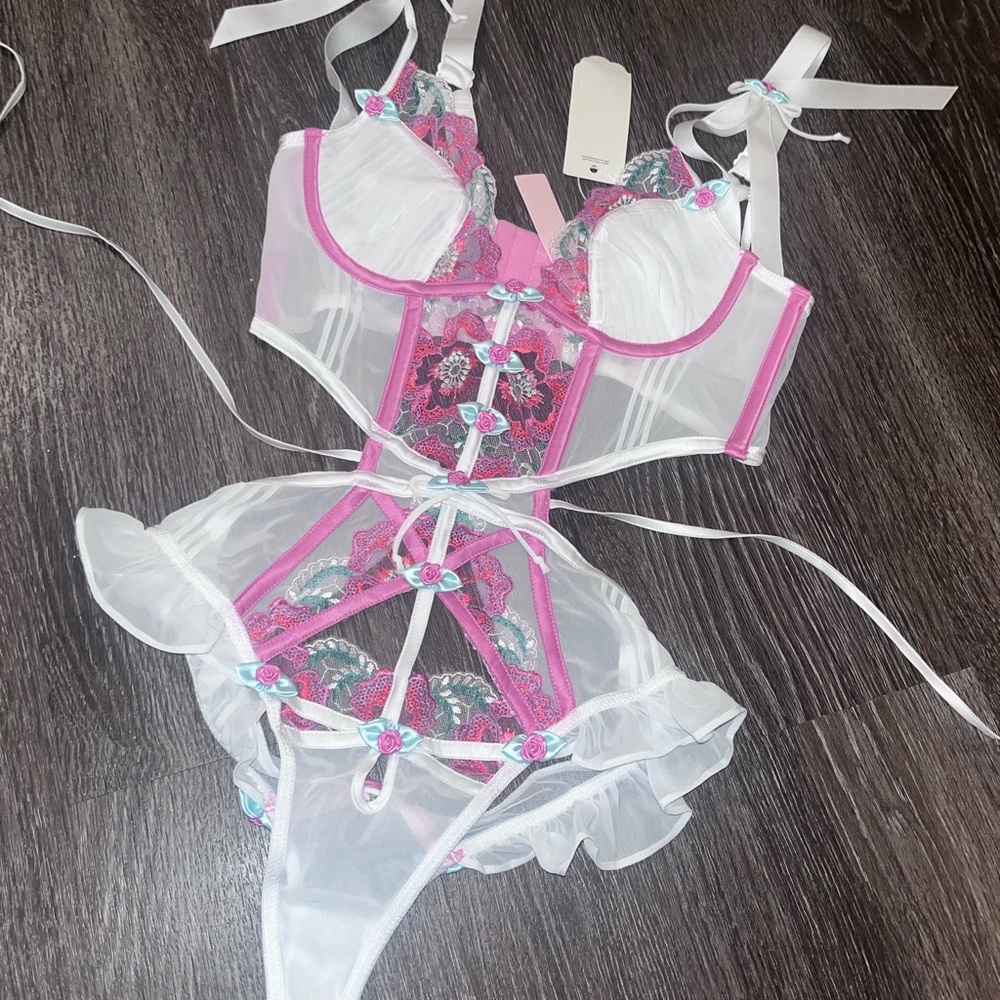 Victoria’s Secret teddy from love and lemons collection - Picture 7 of 14